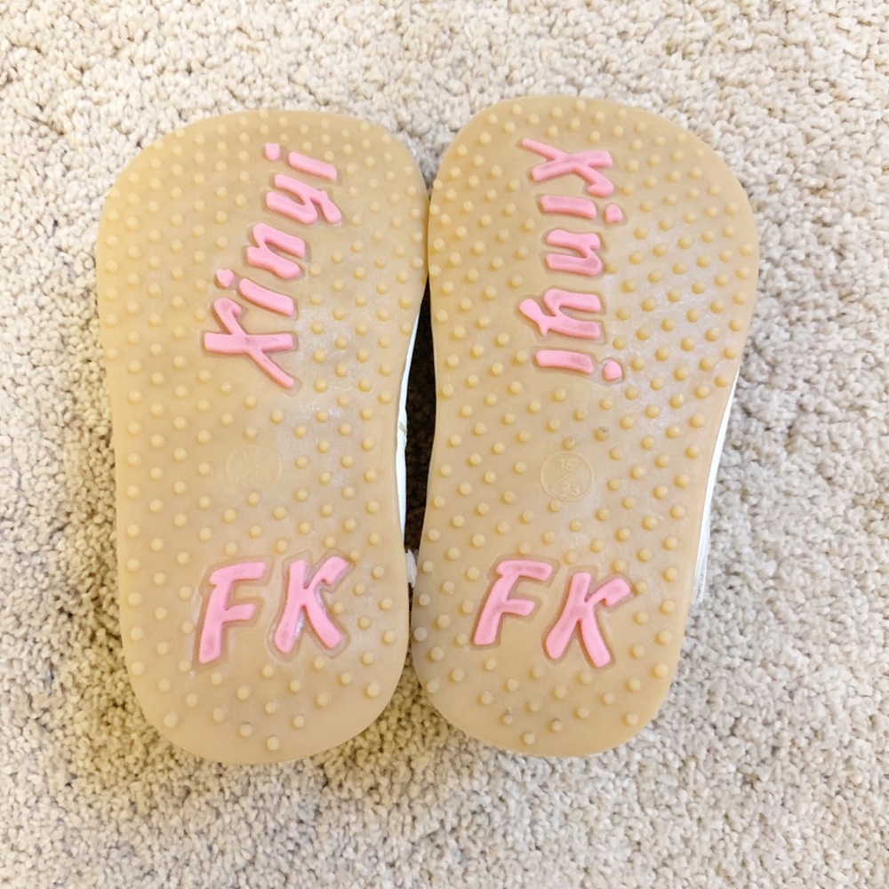Mooshu squeakers Mary Janes white rhinestones - Picture 4 of 4